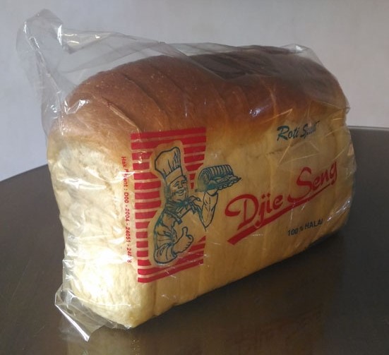 Roti bakar yang dibuat dari roti legendaris Djie Seng.