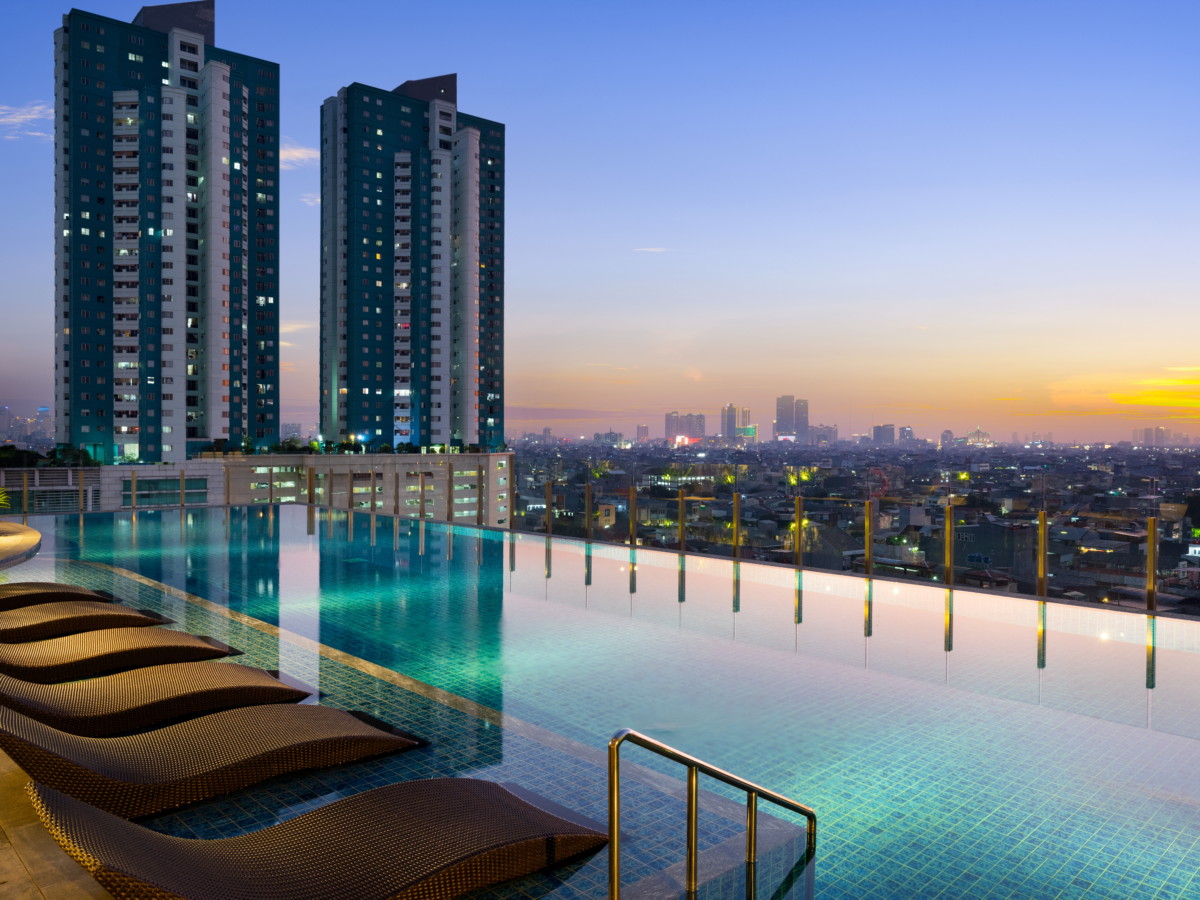 Holiday Inn Hotel and Suites Jakarta Gajah Mada Pool