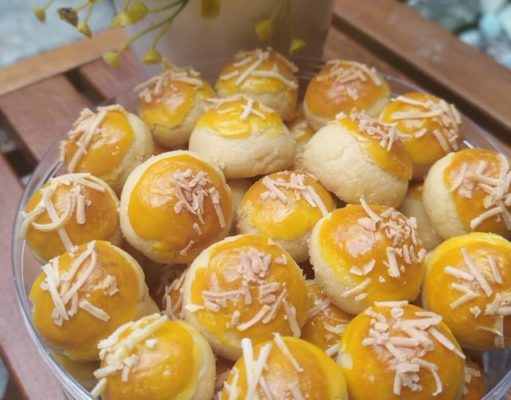 Lahap Menyantap Kue Lebaran? Kamu Harus Tahu Bahayanya! Kue Lebaran