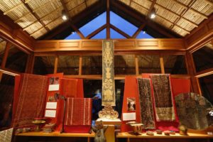 Pameran Memuliakan Wastra: Exhibition of Folk Art, Photography, Fashion, High Quality Craft & Culture. (Foto: Istimewa) 