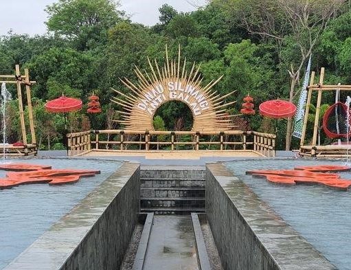 Berkunjung ke Cirebon? Jangan Lupa Mampir ke Wisata Talaga Langit yang Instagramable