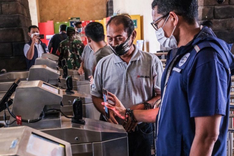 Protokol Kesehatan Harus Diterapkan di Tempat Wisata Saat Tahun Baru