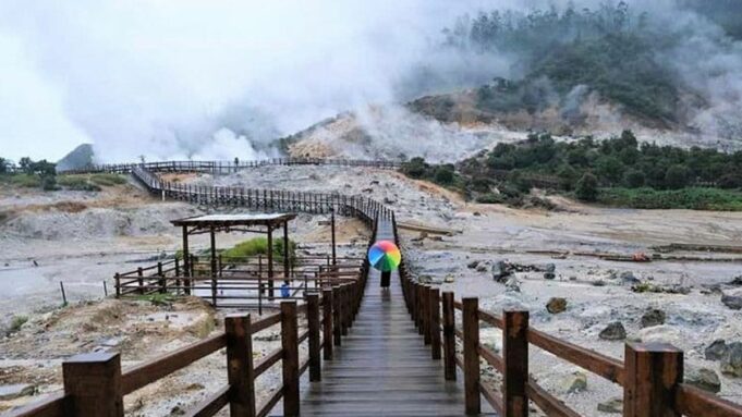 Kawah Sikidang