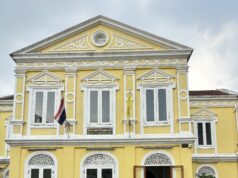 Wat Koh Mosque: Masjid Unik di Bangkok Bergaya Eropa